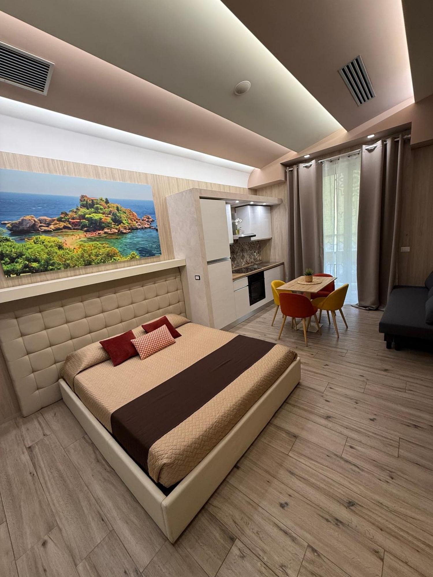Th Luxury Rooms & Apartment Giardini-Naxos Exterior foto